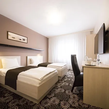 Parkhotel And Congress Center Hotell