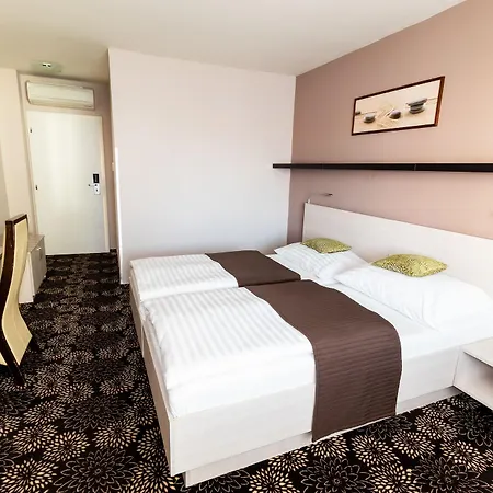 Parkhotel And Congress Center Hotell Plzeň