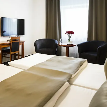 Parkhotel And Congress Center Hotell 4*