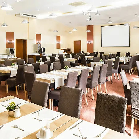 Parkhotel And Congress Center Hotell 4*